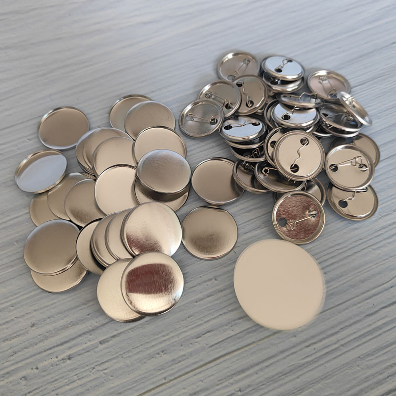 100 jeux de boutons à broches  - Button Badge Blank avis et prix